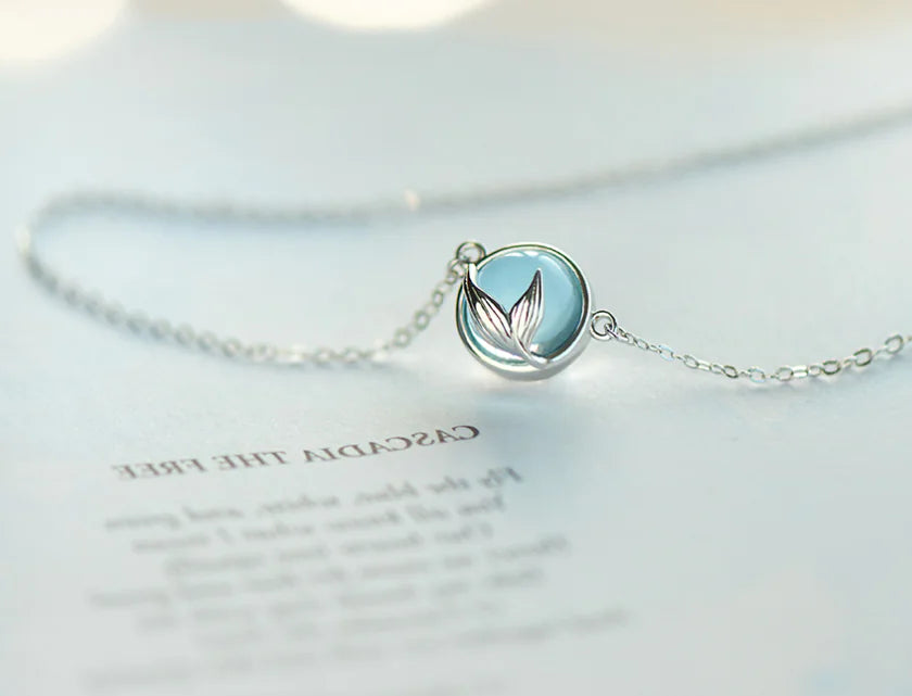 Silver Mermaid Foam Necklace – Ocean-Inspired Elegance