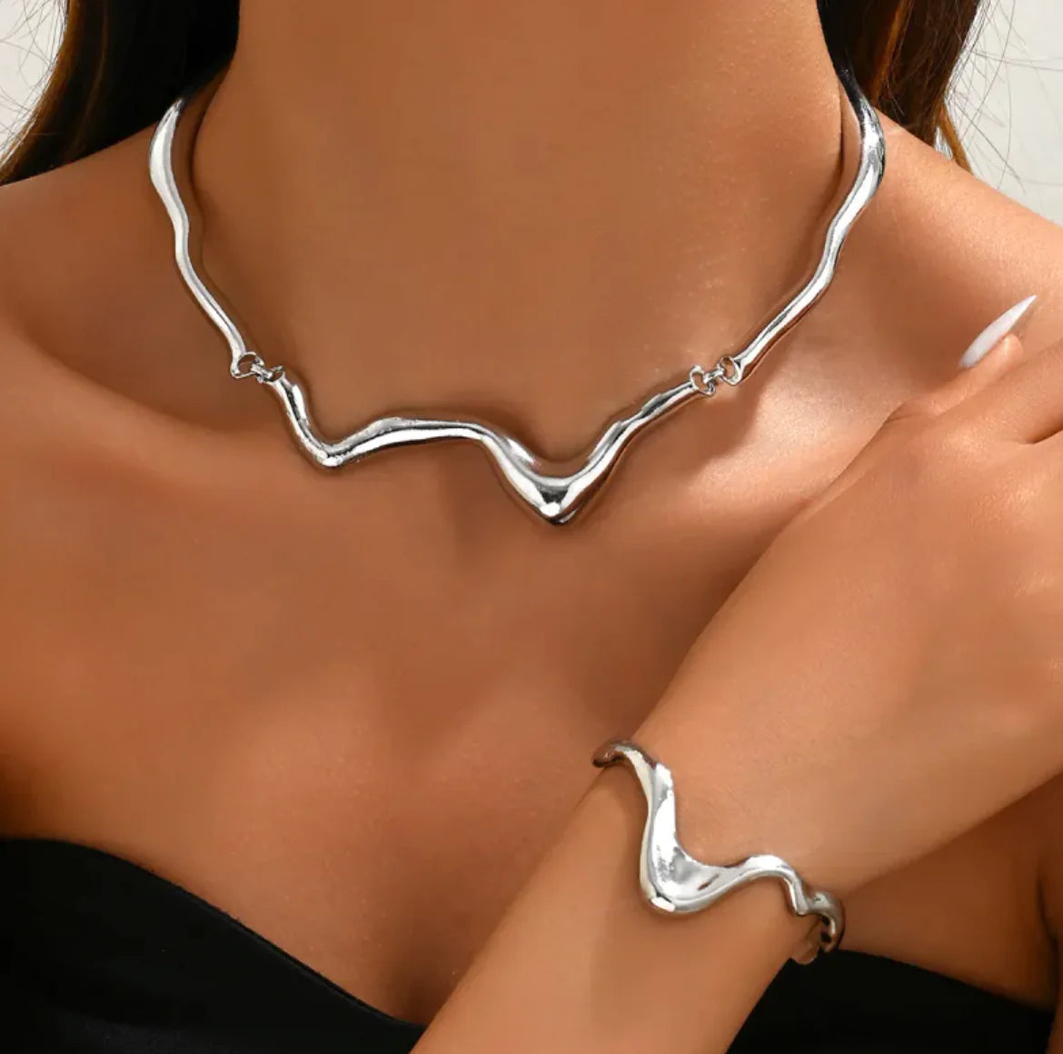 Twisted Metal Necklace & Bracelet Set – Gold & Silver Options